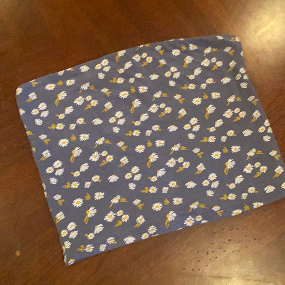 Blue daisy tube top